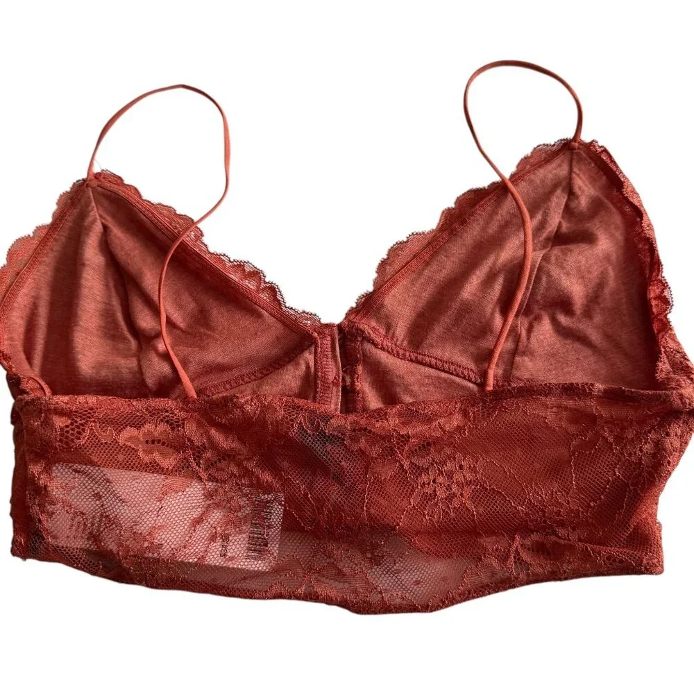 NWT Urban Outfitters Out From Under Camilla Lace Button Front Bralette Medium - Picture 4 of 12